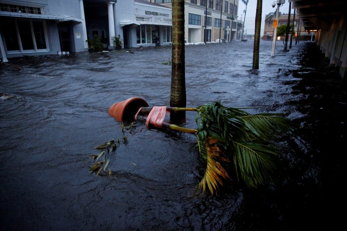 Ian agora é uma tempestade tropical